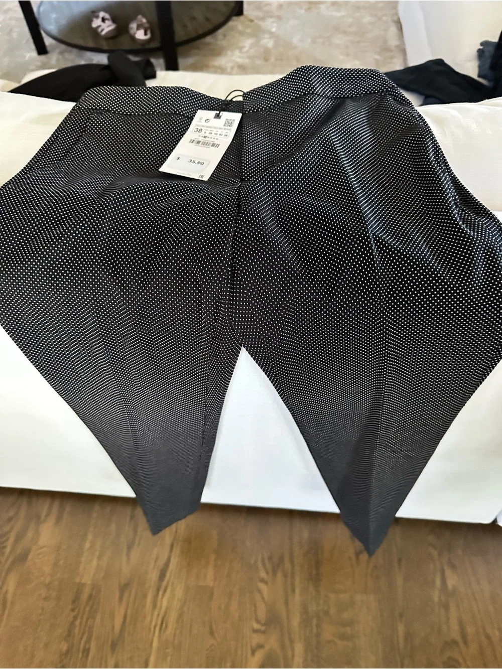 Zara Black Pindot Single-Button Women's Blazer (new with tags)